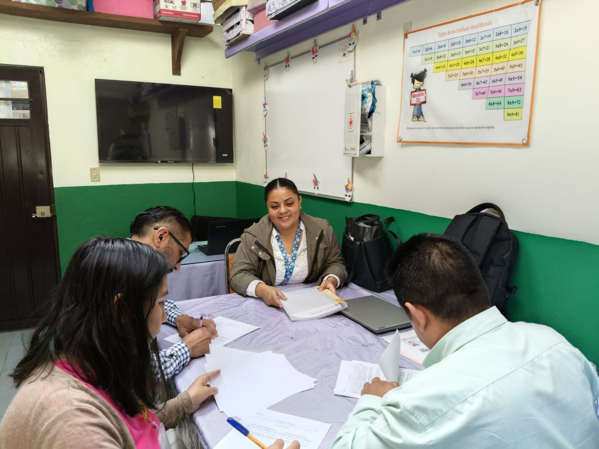 SREBVB08's tweet photo. #ElPoderDeServir. 🧐 Siguiendo con los procesos administrativos, se realizó la #EntregaRecepción 🗂 🗃 de la USAER No. 128, #ZonaE022 de Educación Especial, Valle de Bravo, México. 📋🔍
#ResponsabilidadYCompromiso
#SREBVB 

@arturougaldea_
@SEB_Edomex
@SeducEdoMex https://t.co/GA0EGZVr9y