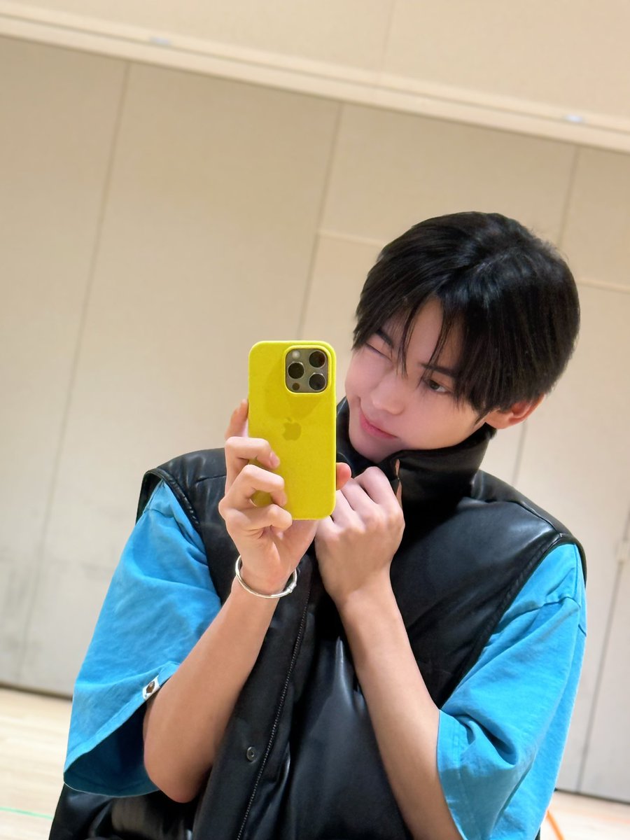 Hanjin pics hiatus tweet media