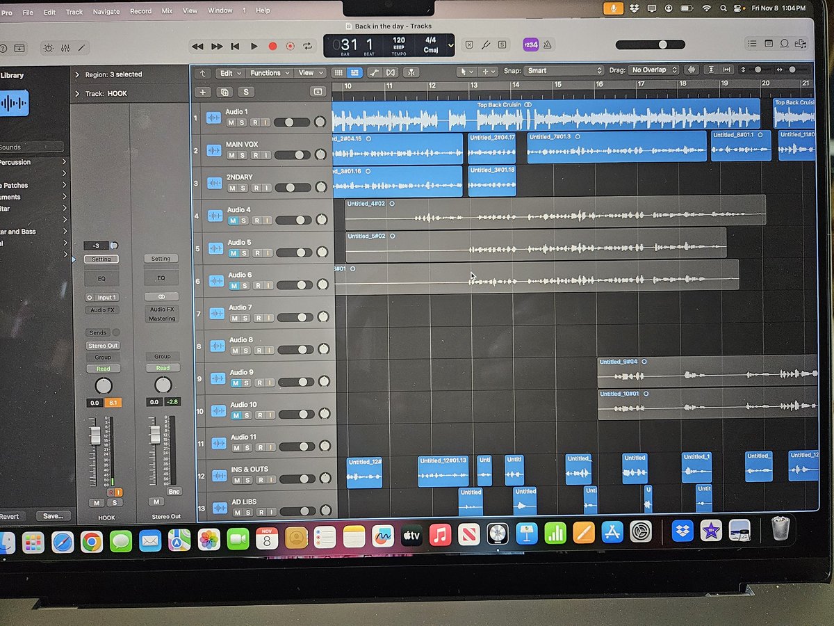 YoungNique_O's tweet photo. Bac at it again.. I haven't mixed my own vocals since signing my first contract at 19... like I never left though... we still got Paul on deck but there were a couple things I didn't get to in my 12 hour session so i had a smaller session a couple days later which was strictly recording, ima do the mixing on those ones from the 2nd session