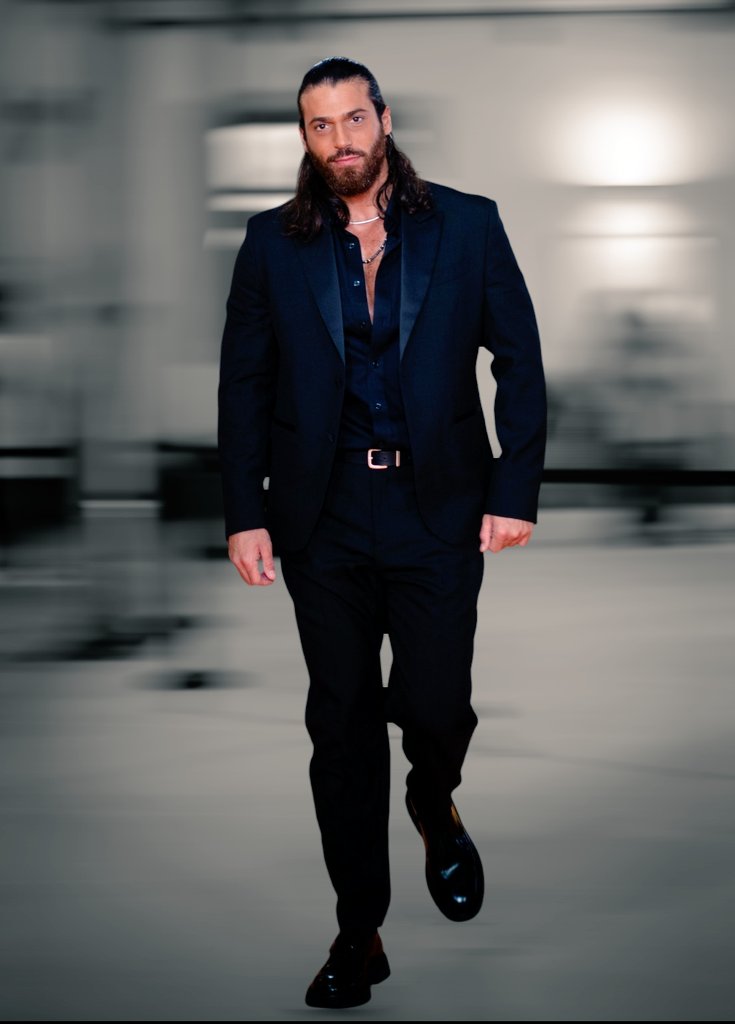 "Per aspera ad astra"
«Attraverso le asperità sino alle stelle»
Auguri Can 🎁🎉🥂 
#HappyBirthday35CanYaman
#CanYaman
