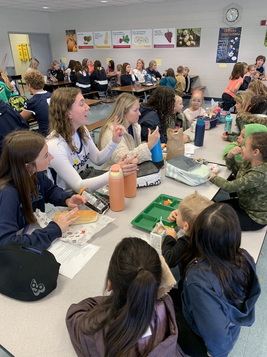 Bus of fun stop #4: Time for lunch! 🍎 <a href="/RySlatts/">Ryan Slattery</a>