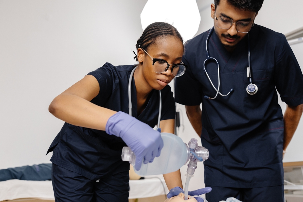 📣ICYMI📣
Catch up on the 2-part conversation with an associate professor on why he chose nursing and academia and his experiences training medics through the Air National Guard.

👉Read more hejobs.co/3Ao92lR

#podcast #nursing #academia #highered