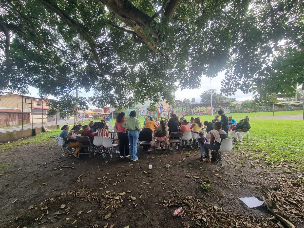 dnicostarica's tweet image. Gran respuesta desde @dnicostarica #Monarca @ACNUR_CostaRica con registro población, #Participarte #SII con IV Encuentro Intergeneracional y #INTEGREMONOS #AeA y #AECID dando charlas de #VbG actividades con mujeres miskitas nicaraguenses y sus hijos e hojas