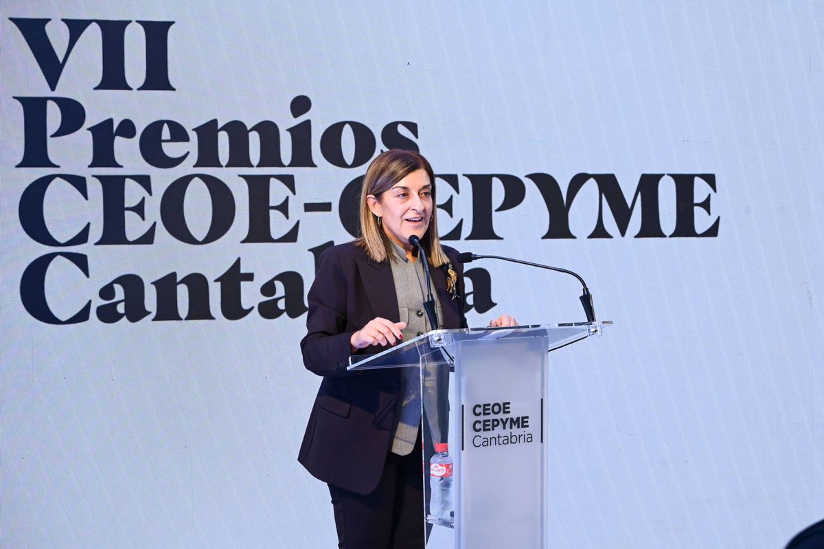 ¡Gracias a los más de 200 empresarios y directivos de #Cantabria que no habéis acompañado en la gala de la séptima edición de los #PremiosCEOECantabria24!

Enhorabuena de nuevo a los ganadores:

🏆 Premio a la Mejor Inversión Estratégica: Grupo Fernández Jove
🏆 Premio al Fomento