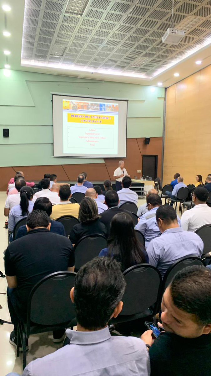GermanPlazasCom's tweet photo. "Prevención constante, bienestar al instante." Aspectos legales. Gracias Barranquilla, gracias ARL Bolívar por esta convocatoria! https://t.co/vs6lEEeAXX