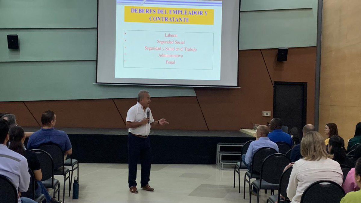 GermanPlazasCom's tweet photo. "Prevención constante, bienestar al instante." Aspectos legales. Gracias Barranquilla, gracias ARL Bolívar por esta convocatoria! https://t.co/vs6lEEeAXX