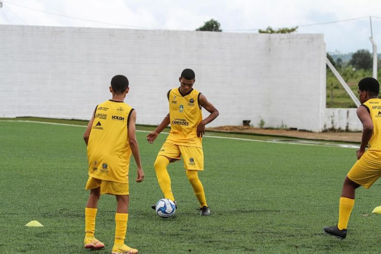 torcida_es's tweet photo. Nova Venécia SAF começa as aulas do projeto Construindo Campeões  https://t.co/D8YqkaAK1u https://t.co/62mBTYoCTq