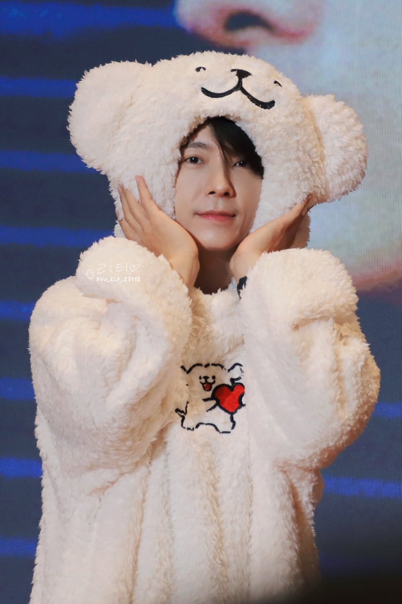 kyu_elf_23118's tweet photo. 241108 대만 팬싸🇹🇼
🐯💙
#donghae #동해 https://t.co/vMGYARfFei