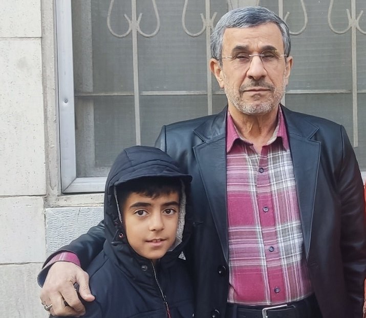 ForoughiJamshid's tweet photo. زنده باد #احمدی‌نژاد https://t.co/mdfV81WDHS