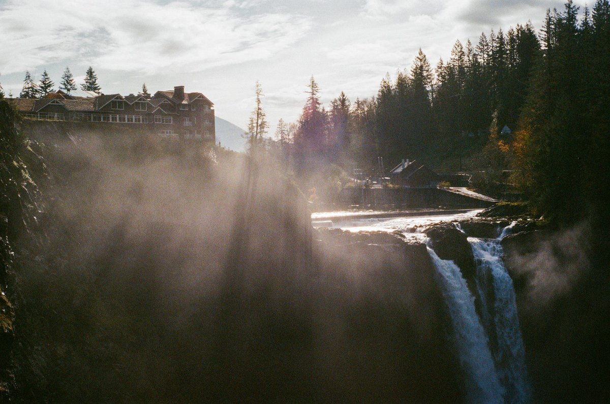 ryancschwenn's tweet photo. seattle on film https://t.co/LkooKecNYU