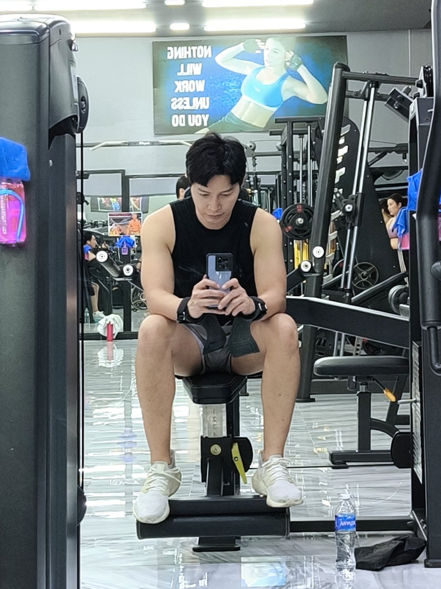 Shadow_avatar55's tweet photo. หิวข้าว https://t.co/tuL0uSsgps
