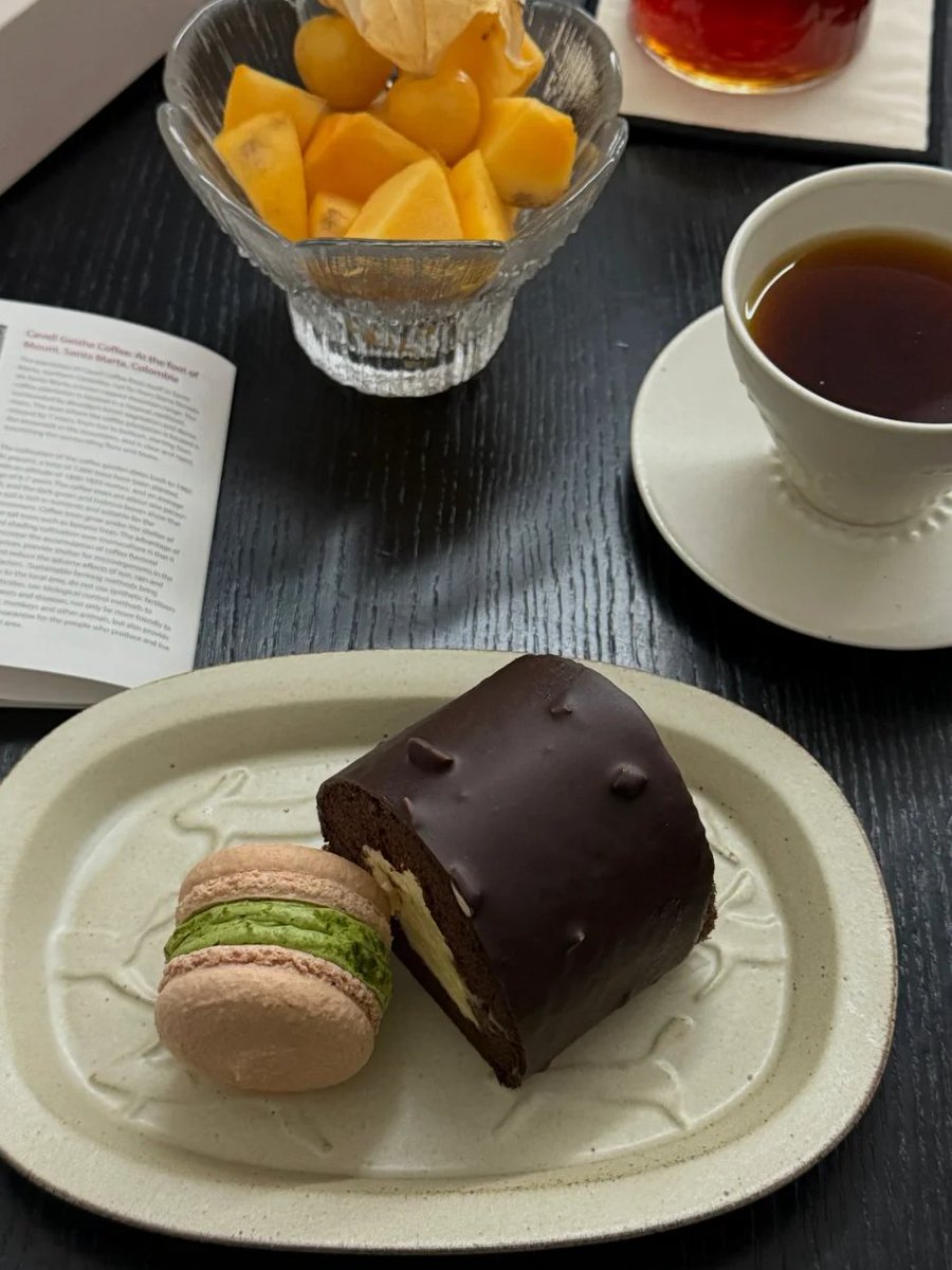 bdowppp's tweet image. In your spare time every day, you still have to eat some sweets and fruits