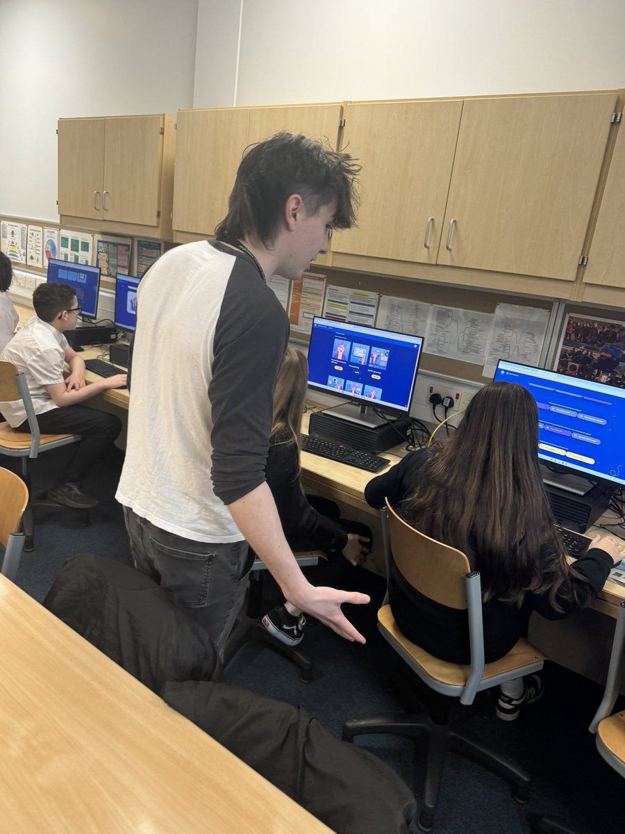 NAYouthServices's tweet image. Youth Workers, Finley &amp;amp; Conal putting our young Cyber Explorers though their paces! We will see you next week @Greenwood_Acad  #YWW24 #CyberExplorers #CyberFirst 🖥️ 🌌