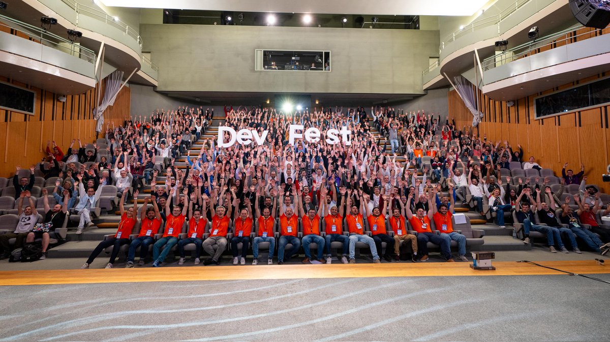 DevFestToulouse's tweet image. Il y a 24h se terminait le #DevFestToulouse 2024 !

Encore merci à tous nos soutiens, aux intervenants, aux partenaires, aux prestataires, aux bénévoles et aux participants !

Qui sera avec nous l&apos;année prochaine ?