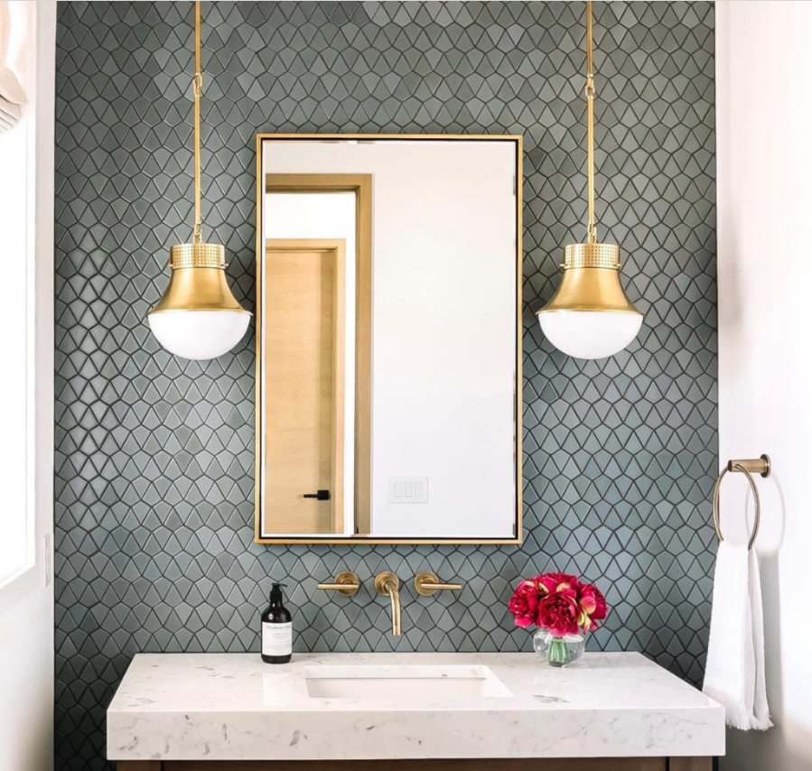 Transform your bathroom into a stylish oasis with the perfect pendant lighting! ✨ Whether you're getting ready for the day or winding down at night, the right lighting makes all the difference. 

Check out our blog for creative bathroom lighting ideas: bit.ly/4fdTu2z