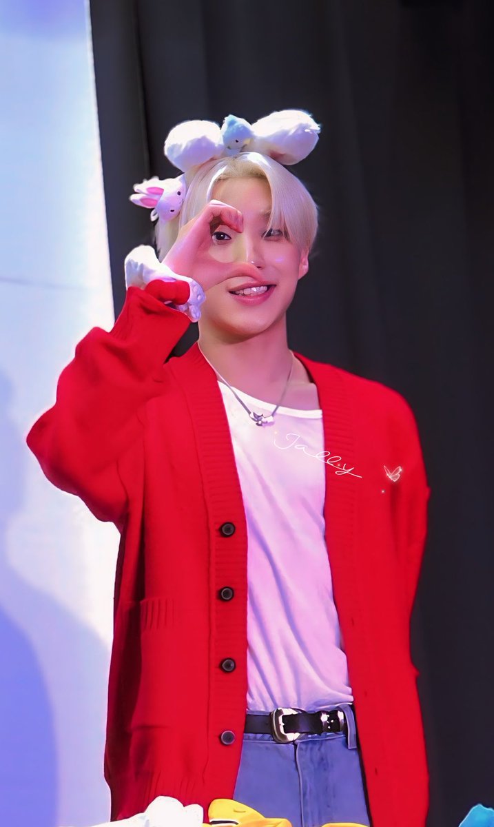 j_a_l_l_y's tweet photo. 우리 종업이❤️
사랑해
#문종업 #文鐘業 https://t.co/GMg4x25ZNK