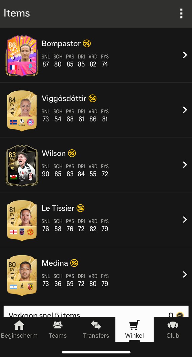 Rick_IZ's tweet photo. Why did I get a Hero? The description says I should have received an 86+ Icon😵‍💫
 @EASFCDirect @EASPORTSFC https://t.co/bVY5kei61u