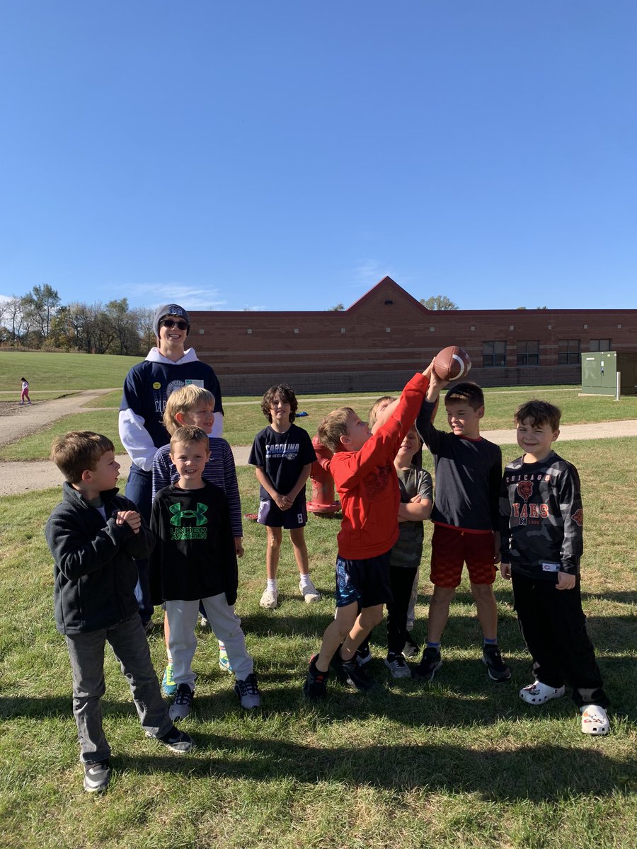 HKellyCG's tweet image. Bus of Fun: RECESS!💙 @RySlatts