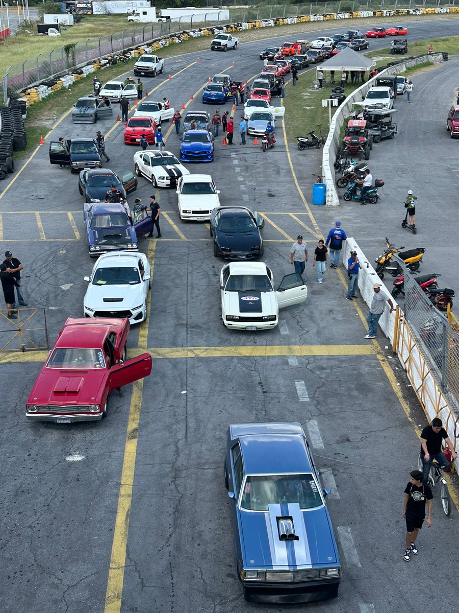 AutodromoO's tweet photo. para el cierre de año el Domingo 15 de Dic. habra ultimo Evento con diferentes categorias. ¡¡
#superquick #dragracing #autodromomonterrey https://t.co/DSa5HHLzzq