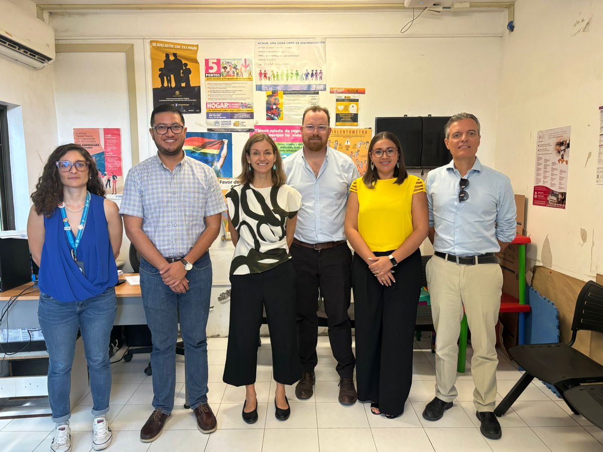 giolepri's tweet photo. Visité la oficina de @comar_sg en Tenosique junto a @StatePRM para conocer su invaluable labor de apoyo a personas refugiadas. El trabajo de COMAR es esencial para garantizar la atención y protección de quienes buscan un nuevo comienzo. https://t.co/J5KUh7O1ha