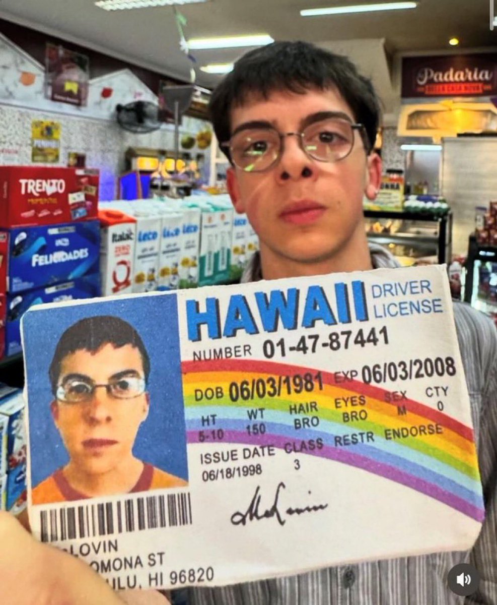 insane poses tweet media