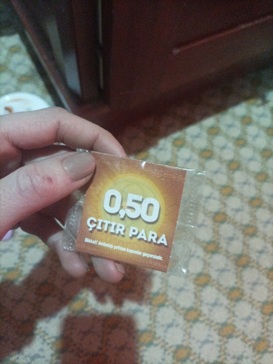Neclaa49's tweet photo. Gerçekten mutlu olduğumuz zamanların bıraktığı tek yadigâr.... https://t.co/iOP4u6f9Lk