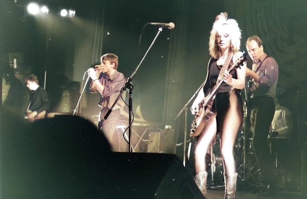wycombegigs's tweet image. #OTD Saturday 8th November 1986
The Fall
The Coronet, Woolwich
Part of #TheFall's tour promoting their latest album, Bend Sinister
📷 me, colourised 🎨
🎙audio ▶️youtu.be/B47_vGu5V8o?si…
#FallFriday ⚫️