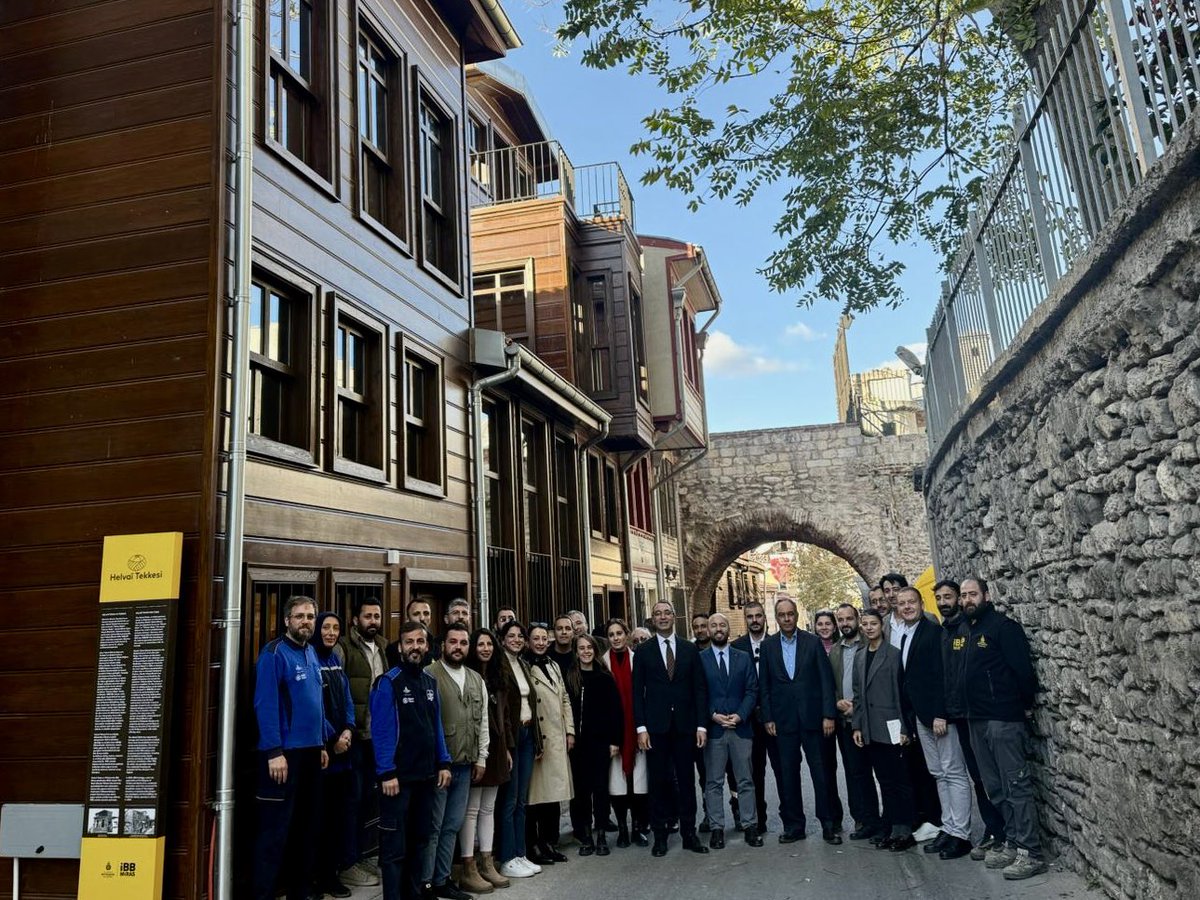 İstanbul’un kaybolan miraslarından Helvaî Yakup Tekkesi, İBB Miras eliyle hak ettiği değere kavuştu✨

<a href="/IbbMiras/">İBB Miras</a>