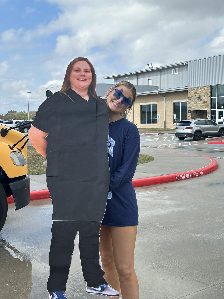 lakecreekvb's tweet photo. Your Lions are on the way!! Playoffs round 2 we are coming for you!! Thank you to our AMAZING volleyball parents for our send off! #Untilweallwin #lockedin #everypeicematters @LakeCreekHS @LakeCreekVBClub https://t.co/yLrHyS0Bsl