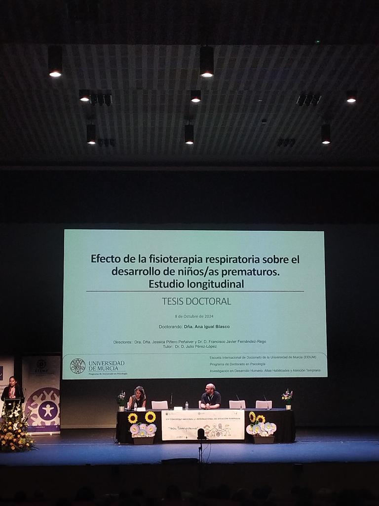 femfisio's tweet photo. Empieza la primera ponencia de fisioterapia. 
#XIVCongresoGAT https://t.co/big78b0Ln5