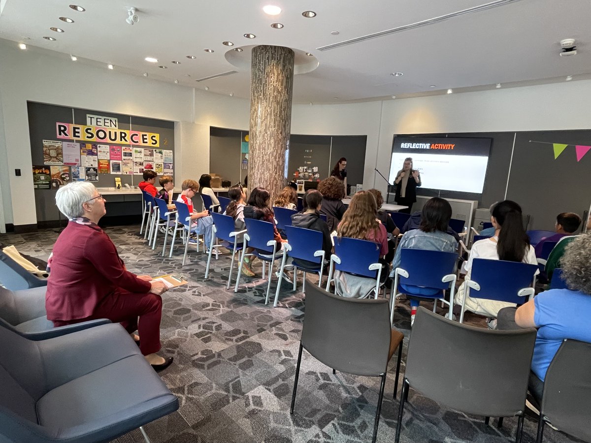 Edith Dumont tweet media