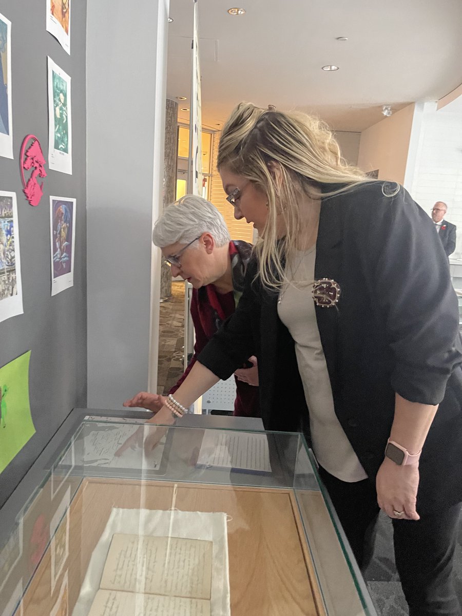 Edith Dumont tweet media