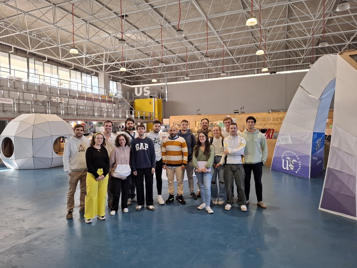 También, esta semana, hemos tenido un curso de capacitación de estudiantes de máster habilitante de la <a href="/ETSASevilla/">Escuela de Arquitectura de Sevilla</a> <a href="/unisevilla/">Universidad de Sevilla</a>.