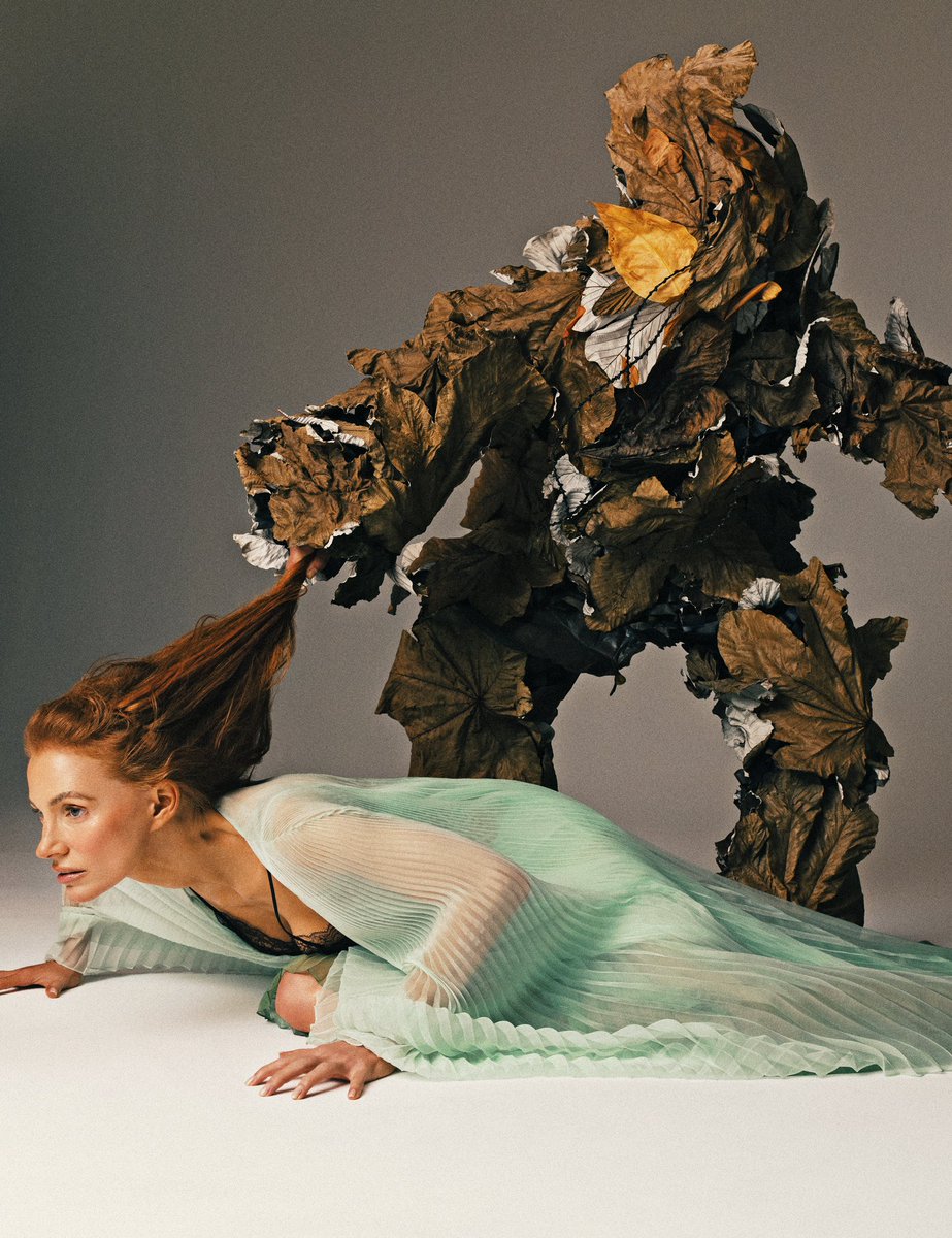 jes_chastain's tweet image. Reunited on set for WMAG China with my favorite photographer Zhong Lin ❤️ we worked together 6 years ago for the first time and I’ve been admiring her work from afar ever since. Thank you for another incredible shoot!