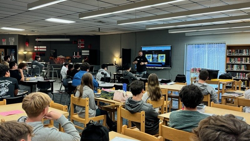 NextLVL_Learner's tweet photo. Had an amazing time at Delaware Valley High School (PA) this morning, speaking with over 30 enthusiastic young men and women about A/V and IT. 🎤💻

Special thanks to @catchbox for sponsoring; it was a big hit! 🎉

#NextLVLLearning #communitt #outreach #OnTheRoad #Catchbox https://t.co/JVyROgSGHQ