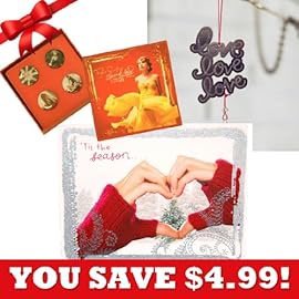 tswiftstorenews's tweet photo. old swiftmas packages ❄️ https://t.co/H3KwQCbJeH
