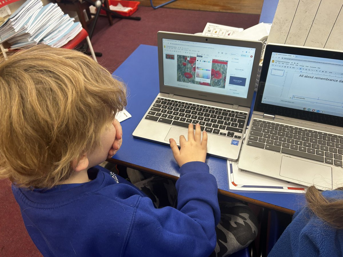 fitzwilliamY3's tweet image. A great day today in Year 3. We’ve been using our ICT skills to create a PowerPoint presentation on facts about Remembrance Day.