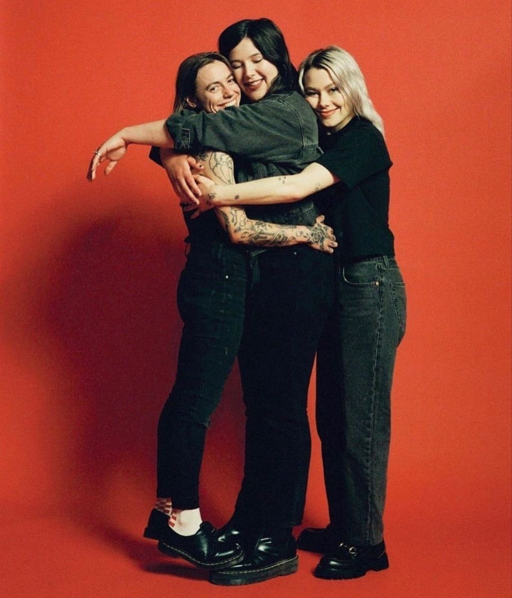 geniusjulien's tweet photo. been missing them extra lately like damn come back boygenius https://t.co/YVjcfUlXqP