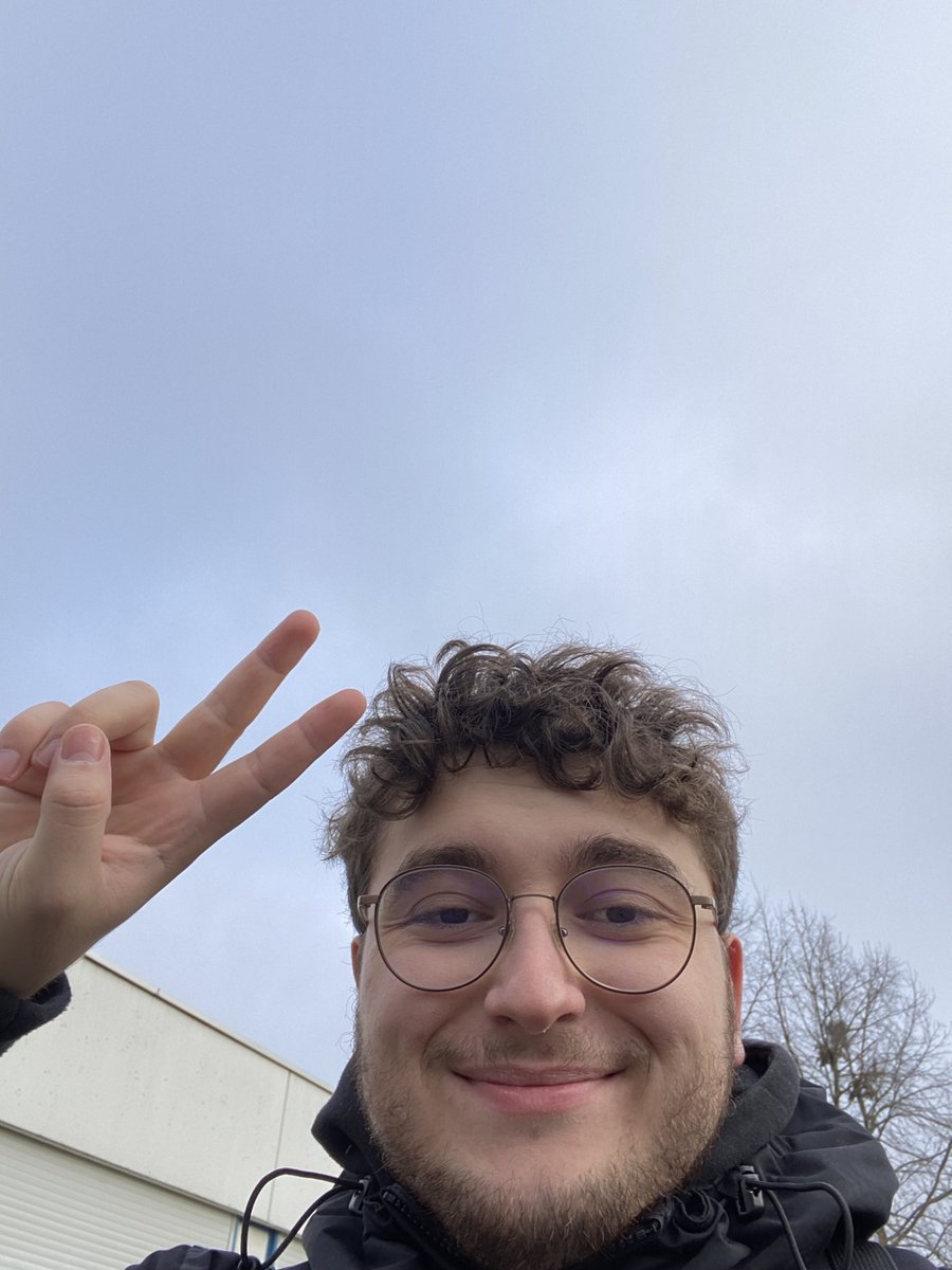 Oximoz 𝍎𝌆󠁦󠁲󠁢󠁲󠁥󠁿 tweet media