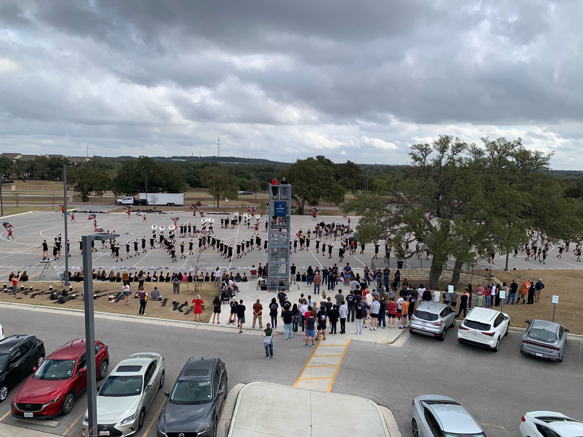 AISDBowie's tweet photo. Good luck Bowie Band that is heading to San Antonio to compete in the Bands of America Super Regional Championship at the Alamodome! GO DAWGS! @AISDBowie https://t.co/uieH0WNeJi