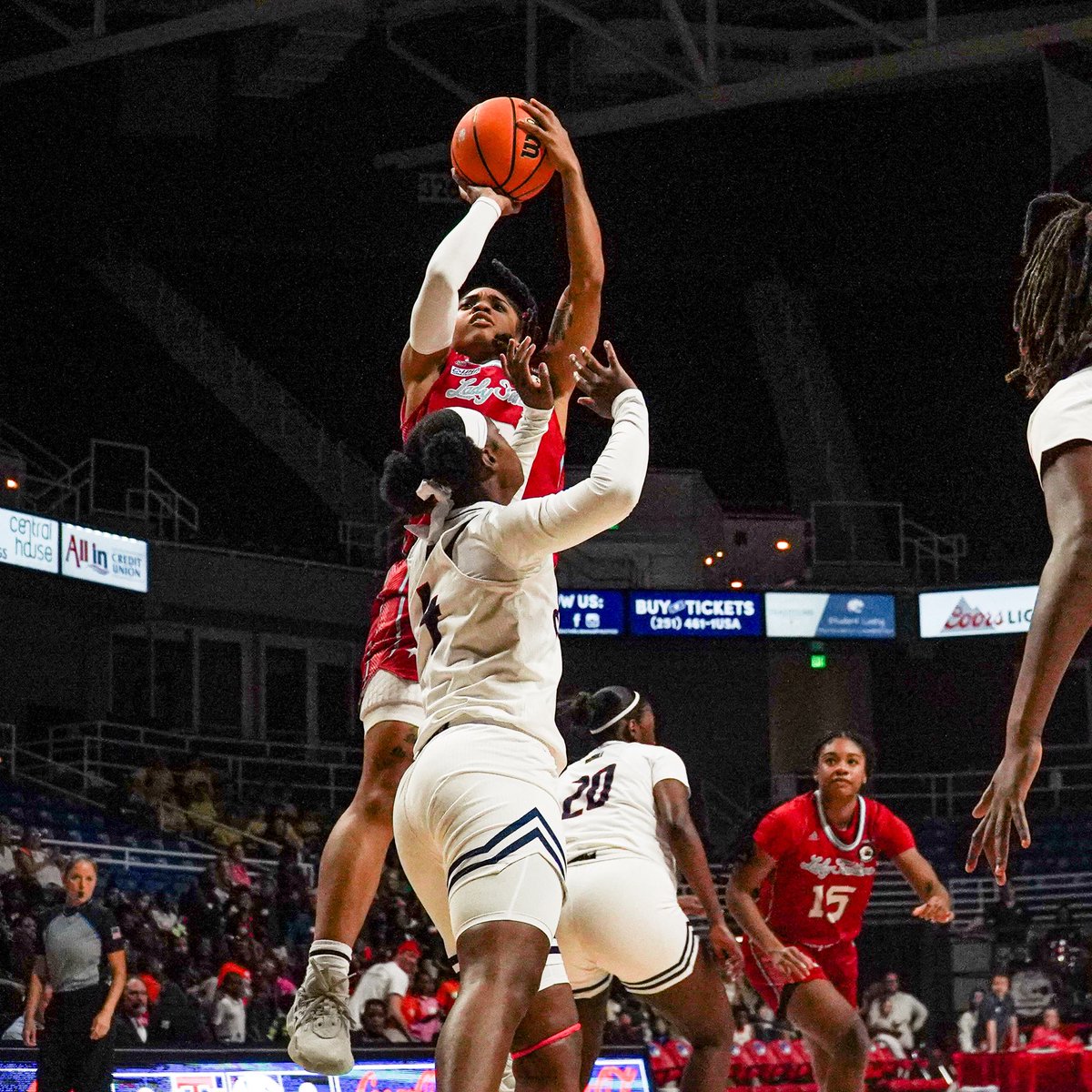 Lady Techsters tweet media