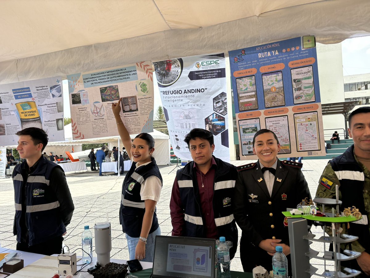 espe_civil's tweet photo. Excelente participación de los estudiantes de Ingeniería de Tráfico de la Carrera de Ingeniería Civil @ESPEU, en la Feria de Investigación ESPE 2024. https://t.co/hsOMln6fc9