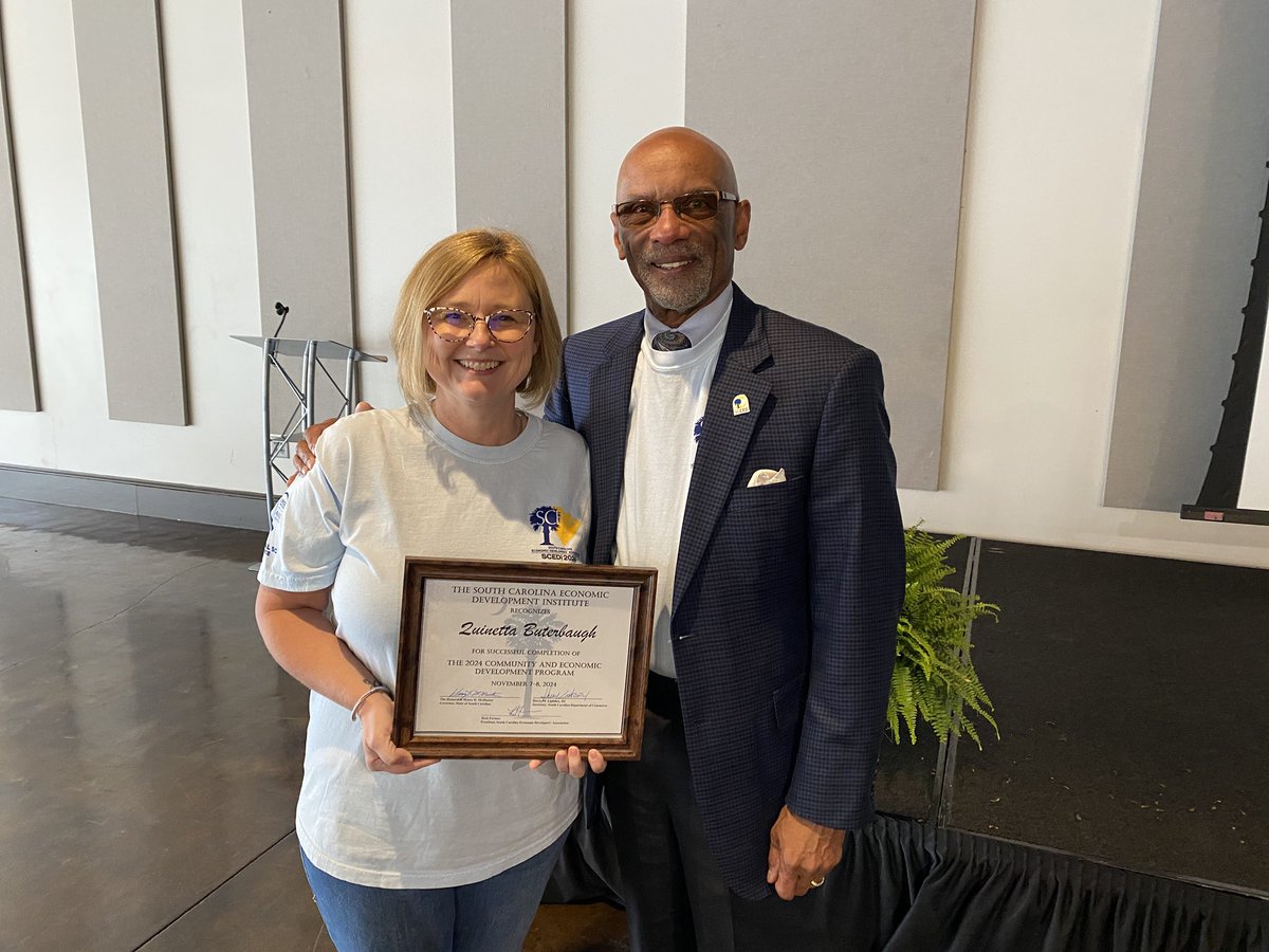 quinetta's tweet photo. That’s a wrap on the #SCEDA Institute. I’ve learned so much this year and am grateful for the opportunity to have been in the program as a representative of @DukeEnergy https://t.co/GvKNgvx1eU