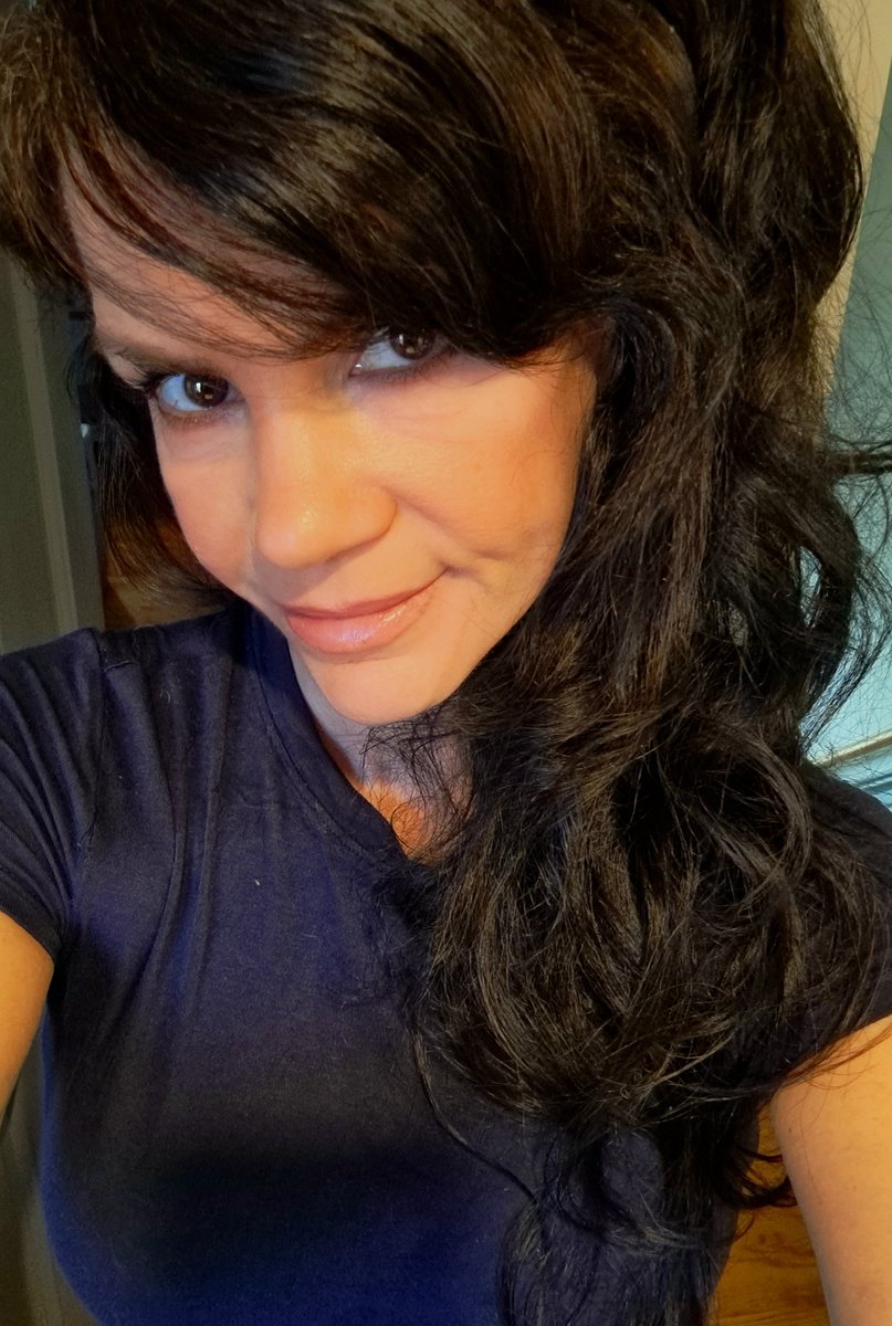 I had ONE FUCKING birthday wish, but it was crushed 3 days ago.
So, my bday wish today is to make new friends here! 
So many people have fled...if that's what they need to cope, then I wish them well.
We're supposed to be resisters. So...resist! Join me!

Retweet, please. 💙