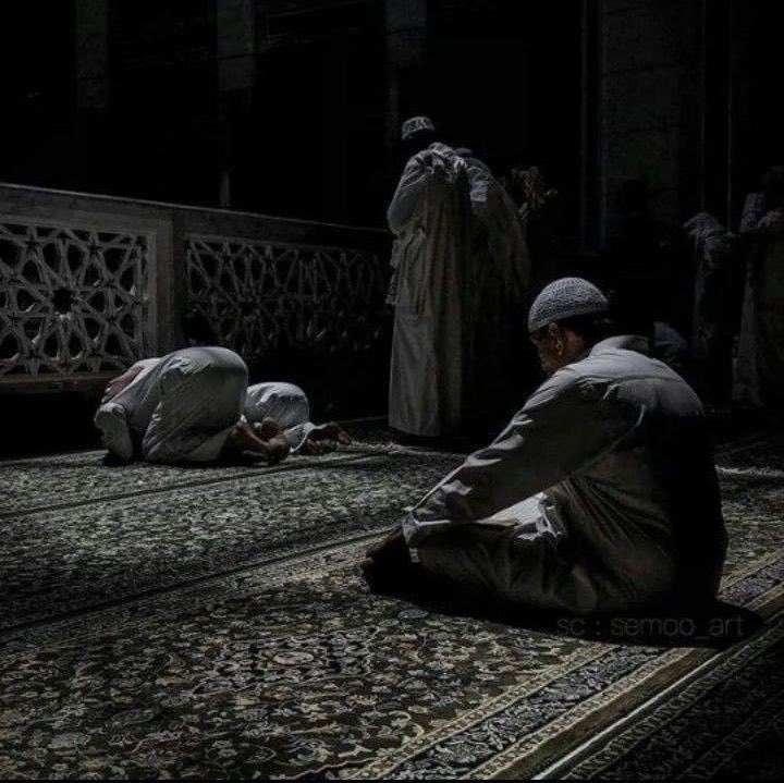 Un jour, tu trouveras un travail, tu rencontreras quelqu'un qui détestera te faire du mal, tu te marieras, tu rendras tes parents fiers de toi… Un jour, tout ira mieux ! Un jour, tu vivras la vie pour laquelle tu as tant prié…