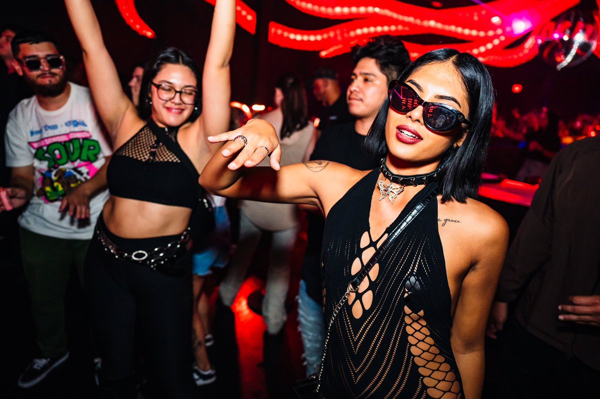 DISCOPUSSY tweet media