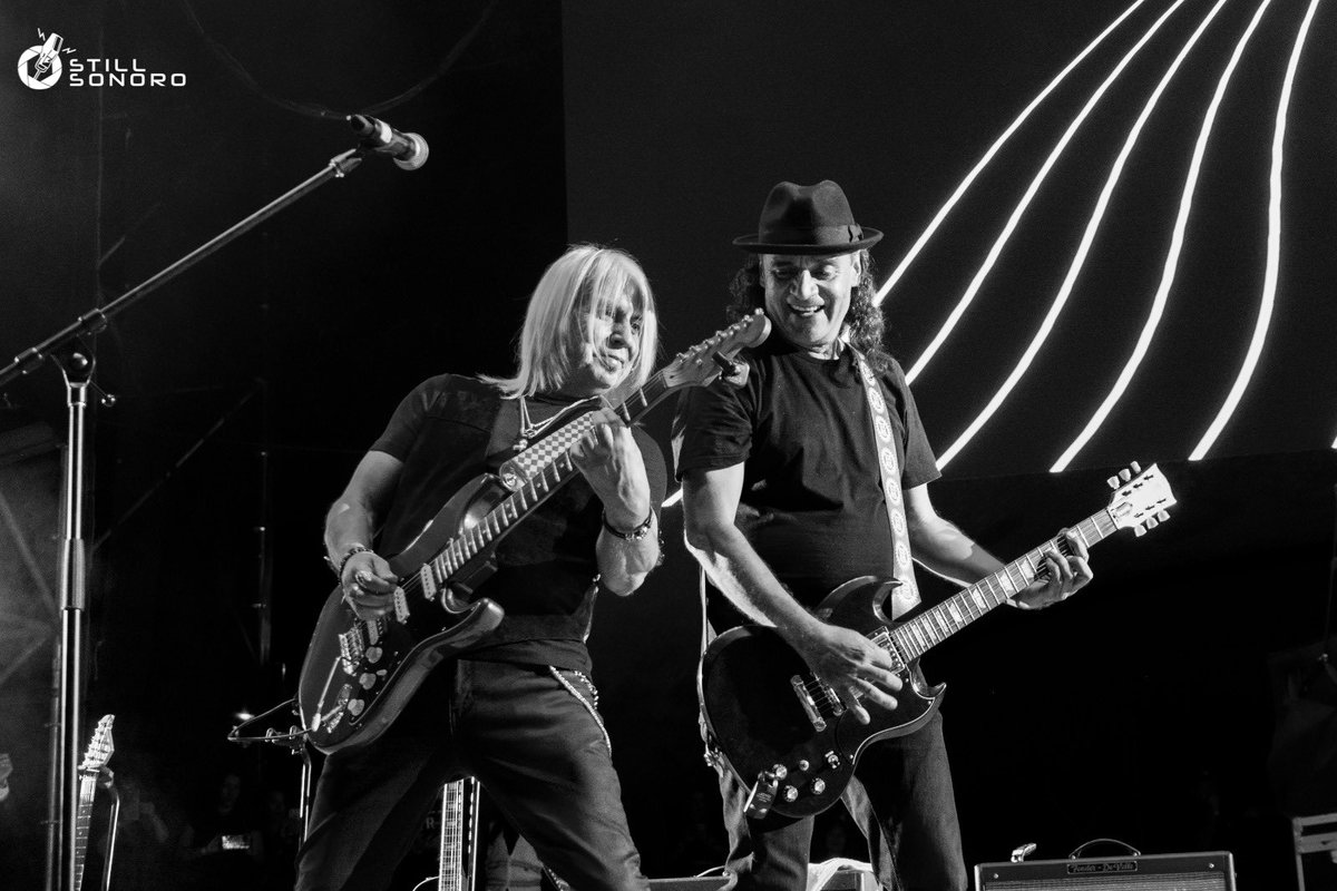 stillsonoro's tweet photo. Título: 38 Aniversario
Artista: @rostrosocultos y @garigoles
Autor: Sergio Garibay
Foro: Concha Acústica
Ciudad: Guadalajara
Año: 2024
RRSS: @garibayfoto

#SonografiasV 📷 https://t.co/xG9XVQoMzA