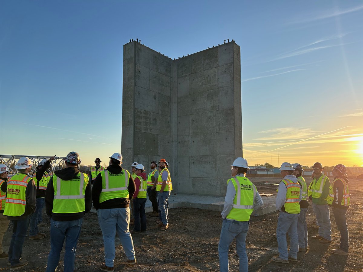 Crossland_Inc's tweet photo. This past week, our #TulsaDivision held field visits for FE’s, Sr. FE’s, Asst. Supers, PE’s, Sr. PE’s, & Asst. PM’s, to explore four current jobsites. They connected with project teams, gaining insights and learning key lessons from each job. #NeverStopLearning https://t.co/gpieVLPe62