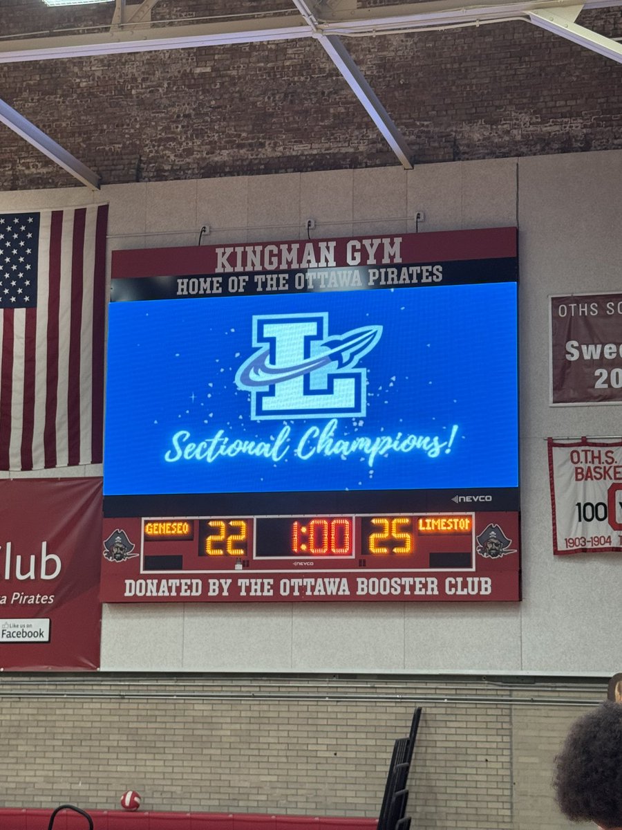khloestear's tweet photo. So honored to be a part of this team! ITS ALL ABOUT US!! Lets take this to the next level at Super Sectionals! All in! 🚀 #rockets #sectionals #win #itsallaboutus 

@VBallrecruiter 
@CoachSamWol23 
@Jennabanz 
@Rockets_VB310 https://t.co/Zz2Chk1iWx