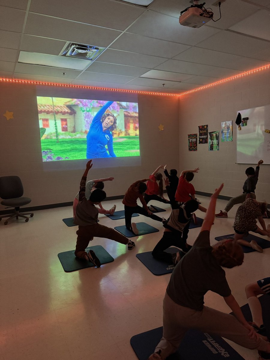 My first graders loving some yoga stretches to end our week. #creeklife <a href="/SCECardinals/">SCECardinals</a> <a href="/PhysEdSCE/">SCE PhysEd</a>